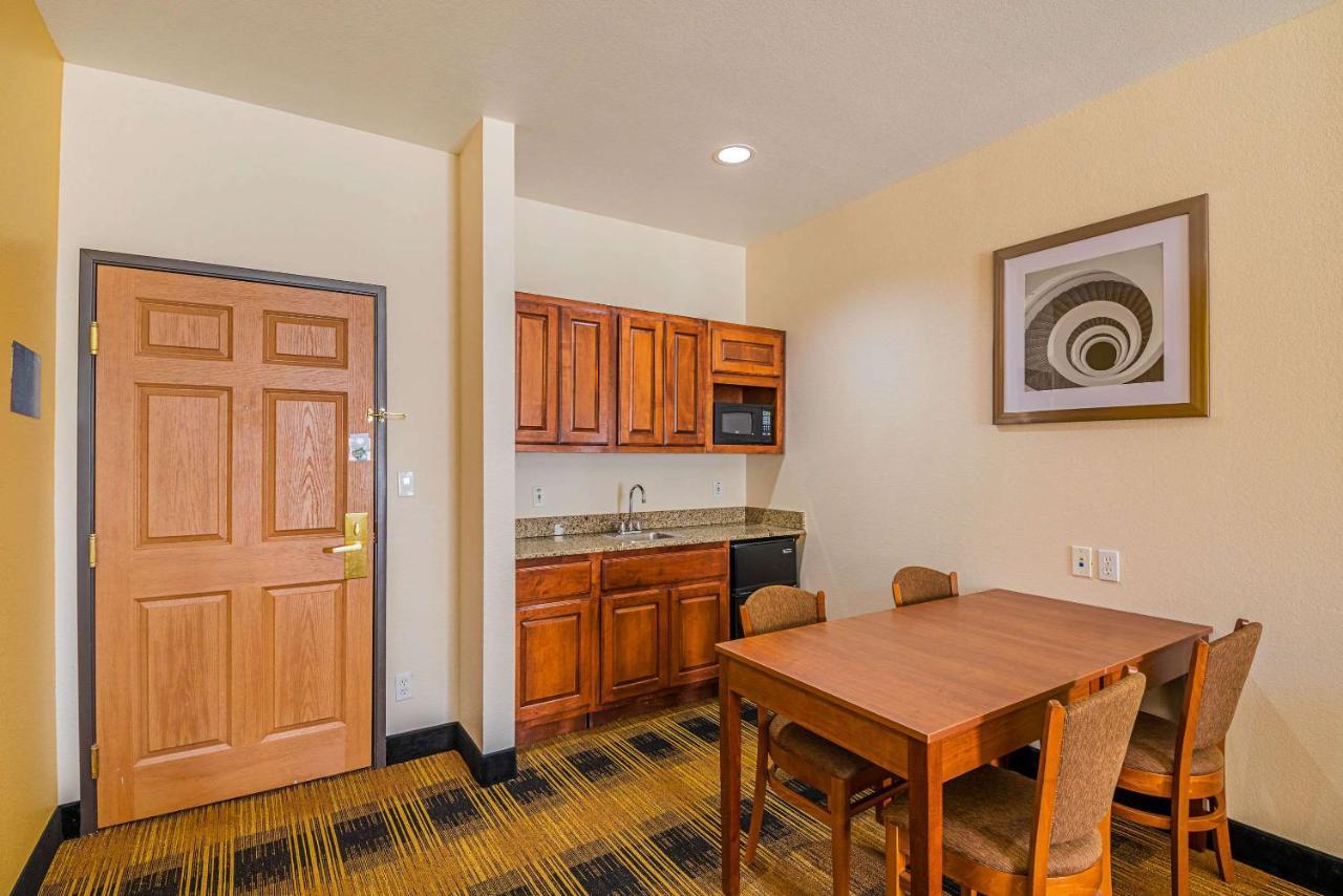 Lampasas Quality Inn & Suites מראה חיצוני תמונה
