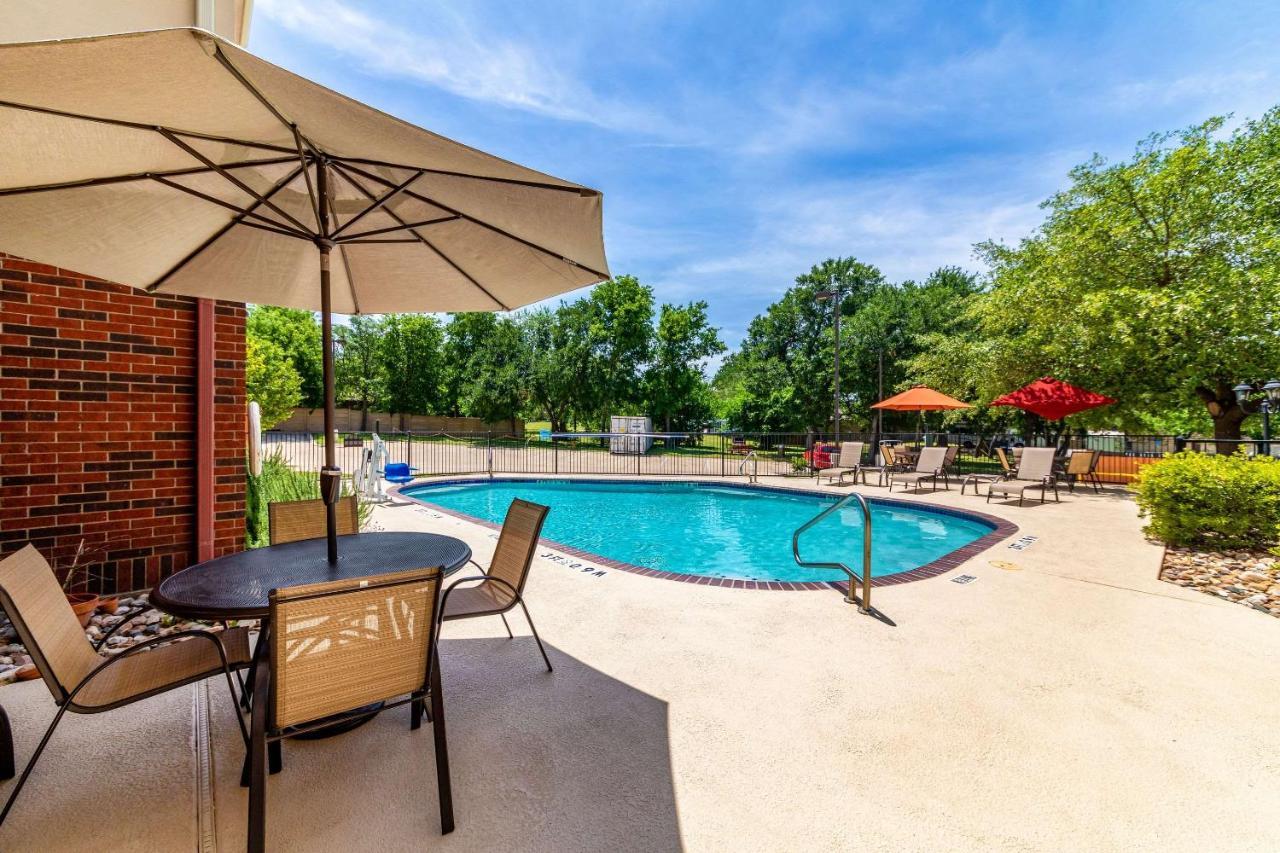 Lampasas Quality Inn & Suites מראה חיצוני תמונה